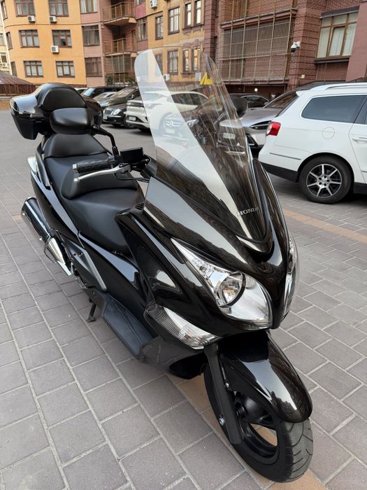 Honda Silver Wing 600