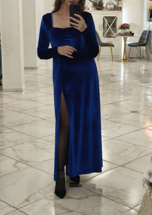 Оксамитова сукня максі