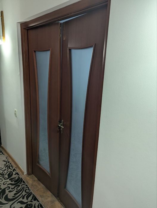 Продам двері міжкімнатні