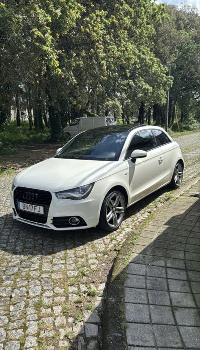 Audi A1 S-Line teto panoramico