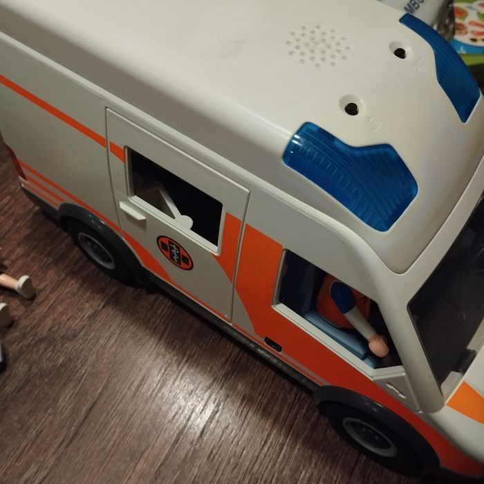 Playmobile karetka pogotowia