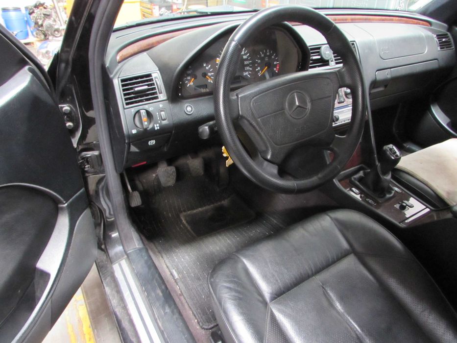 Mercedes  C180 stacion w202 para peças