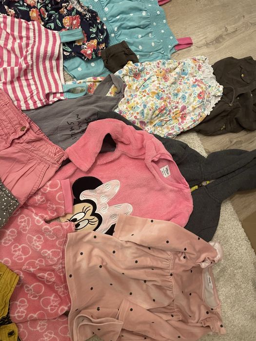 Zestaw ubranek dla dziewczynki 98