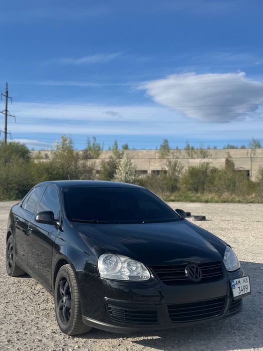 Продам Volkswagen Jetta