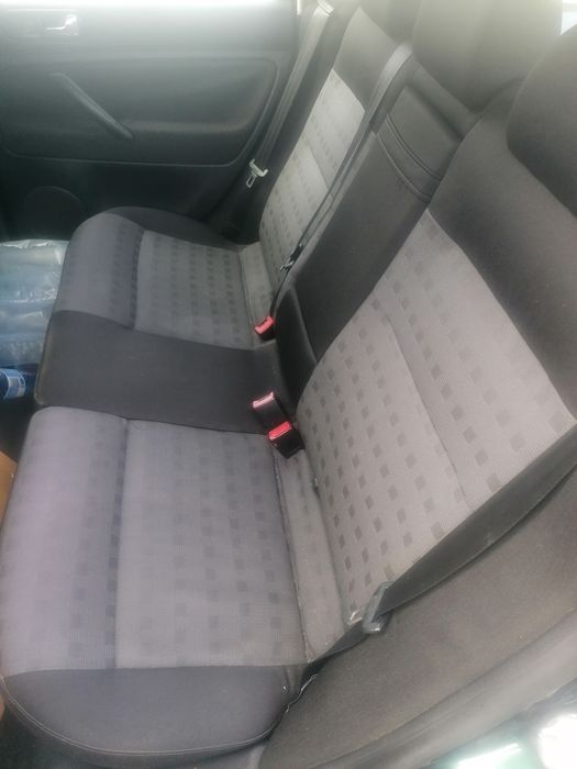 Vendo Passat 130 CV 2001 de 6 Velocidades