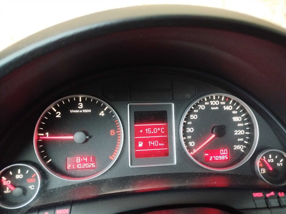 Audi A4 B7 2.0 TDI 140 CV -Pele- Revisão feita