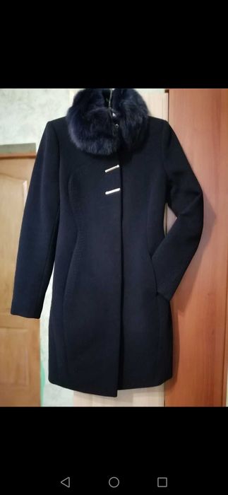 Пальто демісезонне кашемірове нове