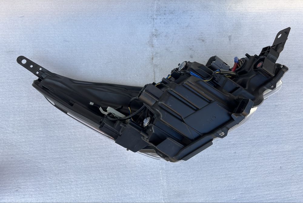 Фара права ліва Subaru Crosstrek Impreza full led 2023 2024 америка