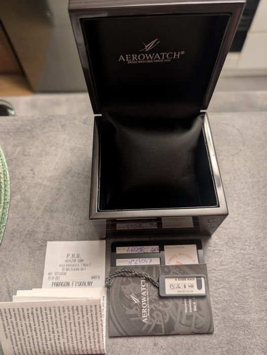 Aerowatch Les Grandes Classiques Automatique 60979-AA01