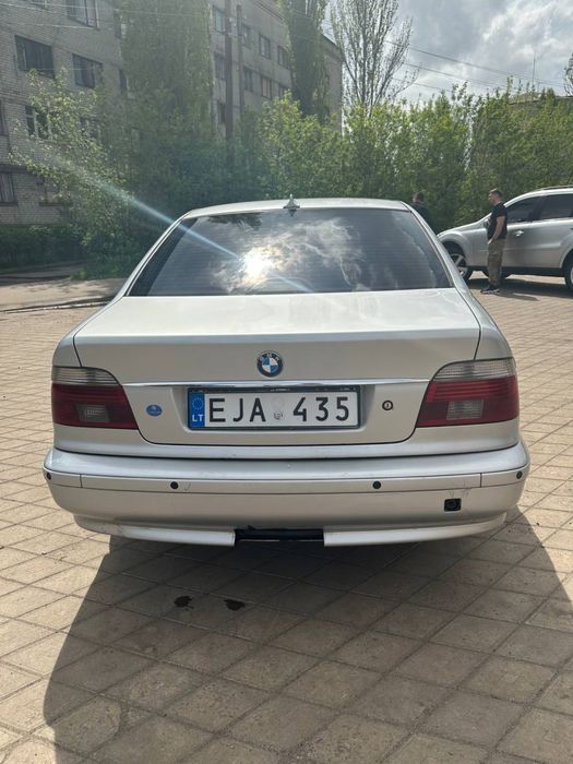 Автомобіль BMW 530d