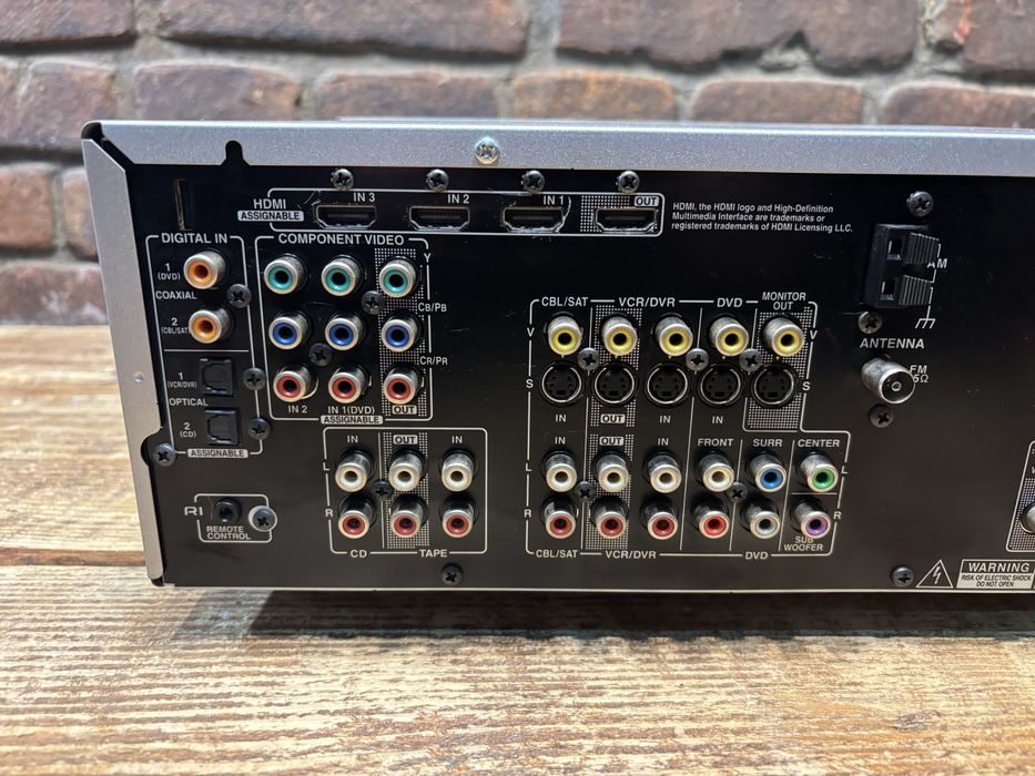 Amplituner Onkyo HT R 518