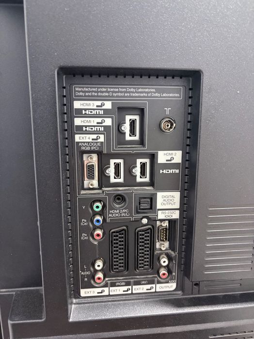 telewizor 52 cale SHARP LC-52le700e