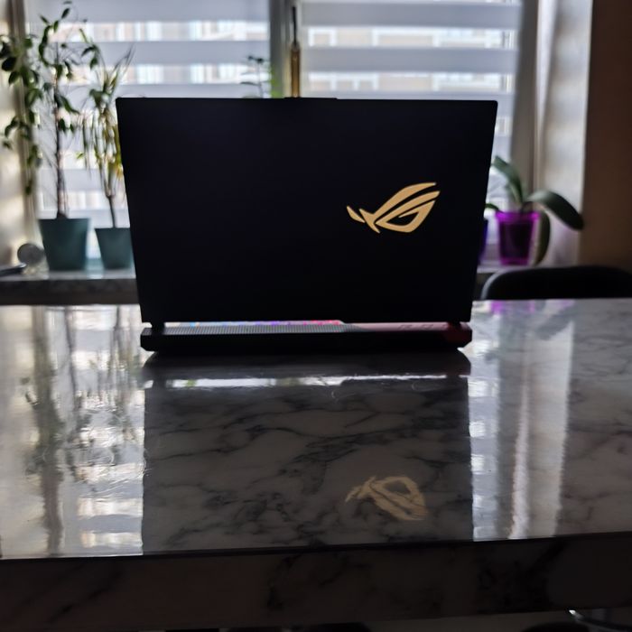 Asus Rog strix G15 G513QC предлагайте свою цену может договоримся