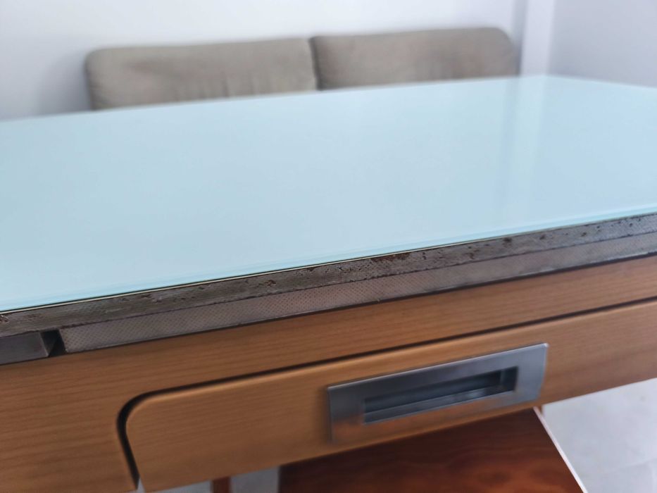 Mesa de cozinha extensivel desocupar