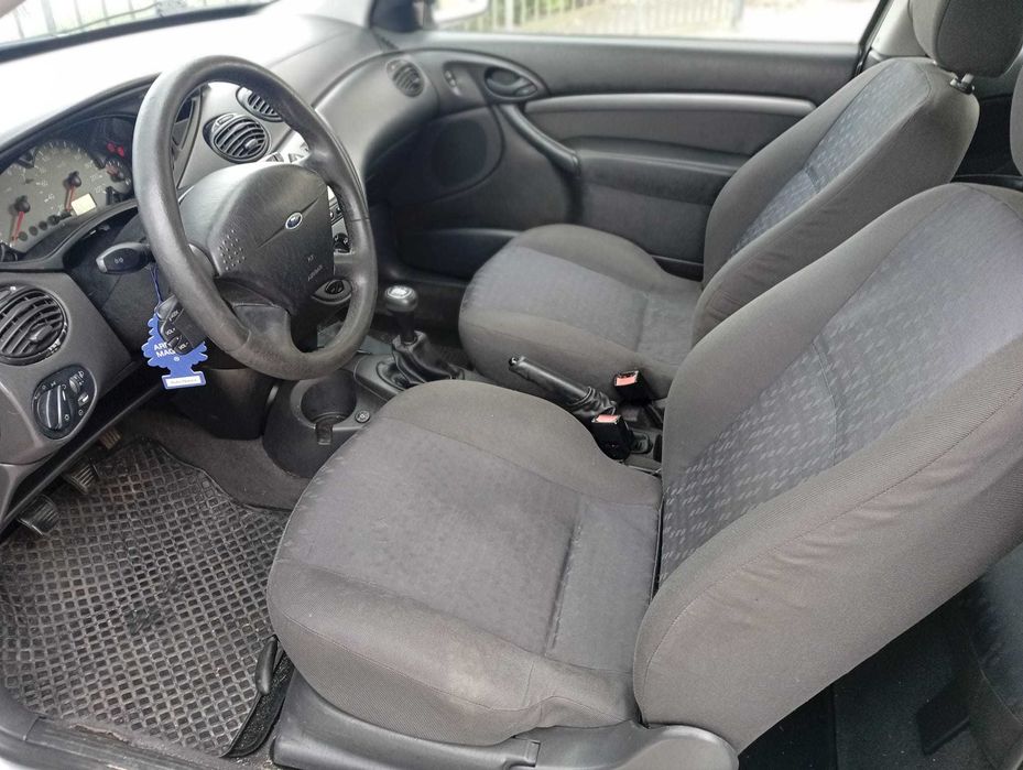 Ford Focus 1.4 Gasolina e GPL