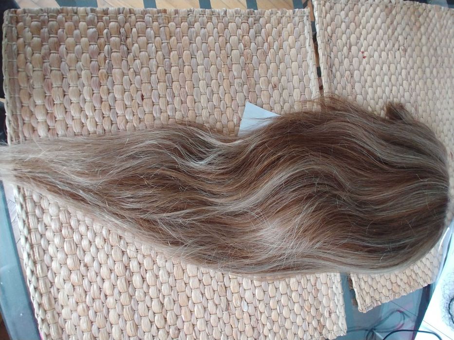 peruka naturalna