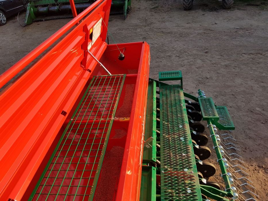 Сівалка сеялка зернова 3.5 м Agro-Masz SR350 Amazone