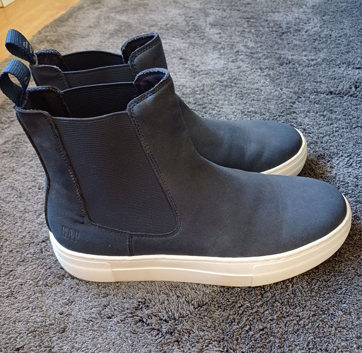 Botas cano médio GAP