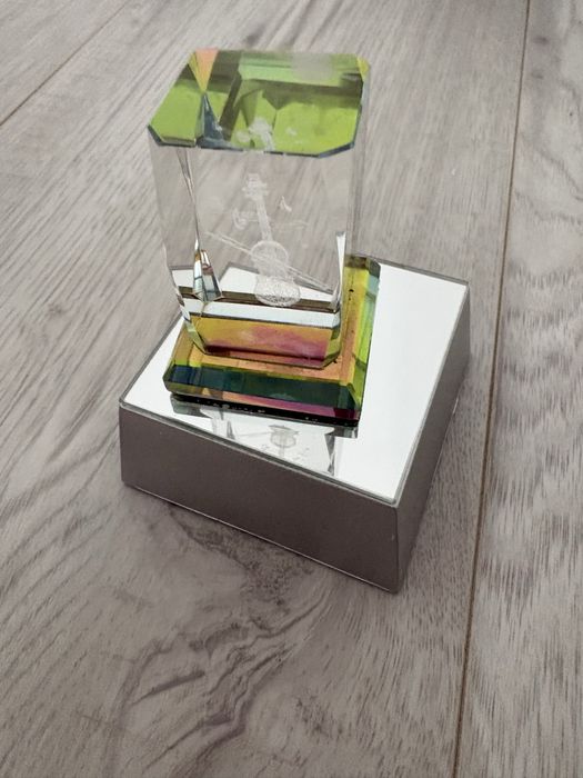 kryształowa figurka 3D