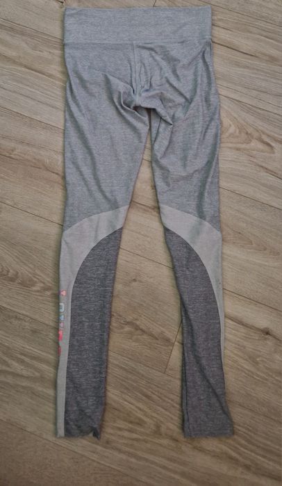 Szare legginsy Victoria's Secret rozmiar xs plus nowy top xs