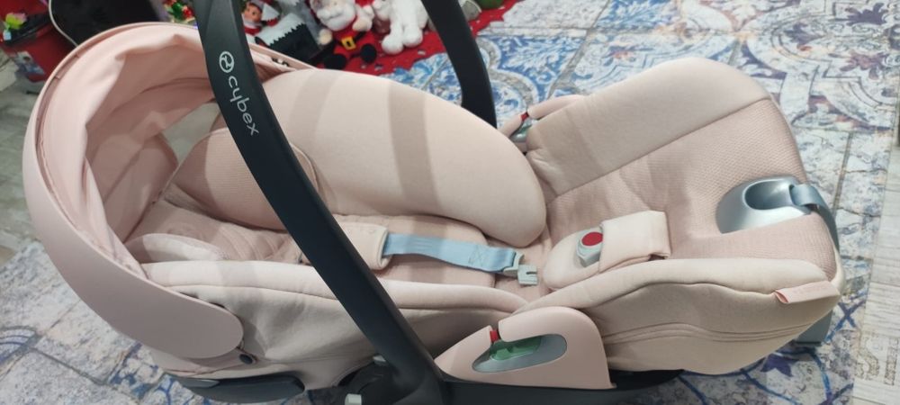 Ovo Cybex Platinum Cloud T i-Size (cor Peach Pink)
Adquirido em 2023. Esta em muito bom estado, sem acidentes.