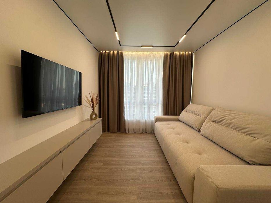 Продаж 2 к квартири в центрі міста