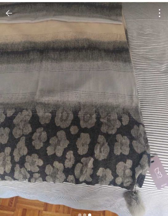 Encharpe nova Rulys com pompons