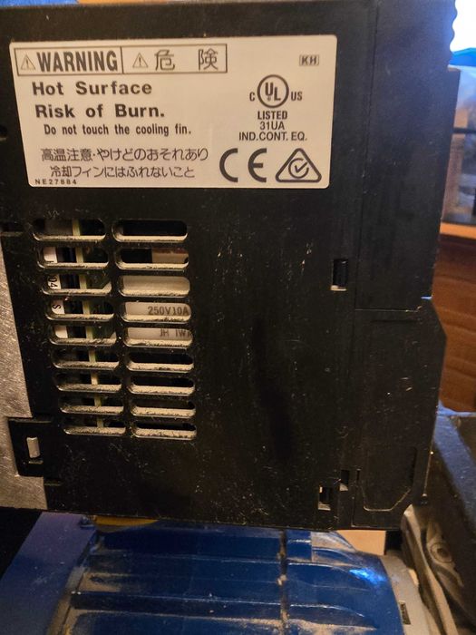 Falownik Hitachi WL 200