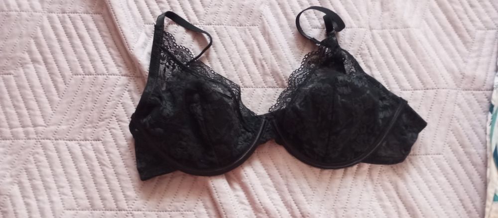 Damski czarny biustonosz