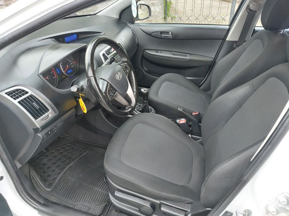 Hyundai I20 1.1 CRDI Ano 2014 Nacional c/ apenas 138.000klms Garagem