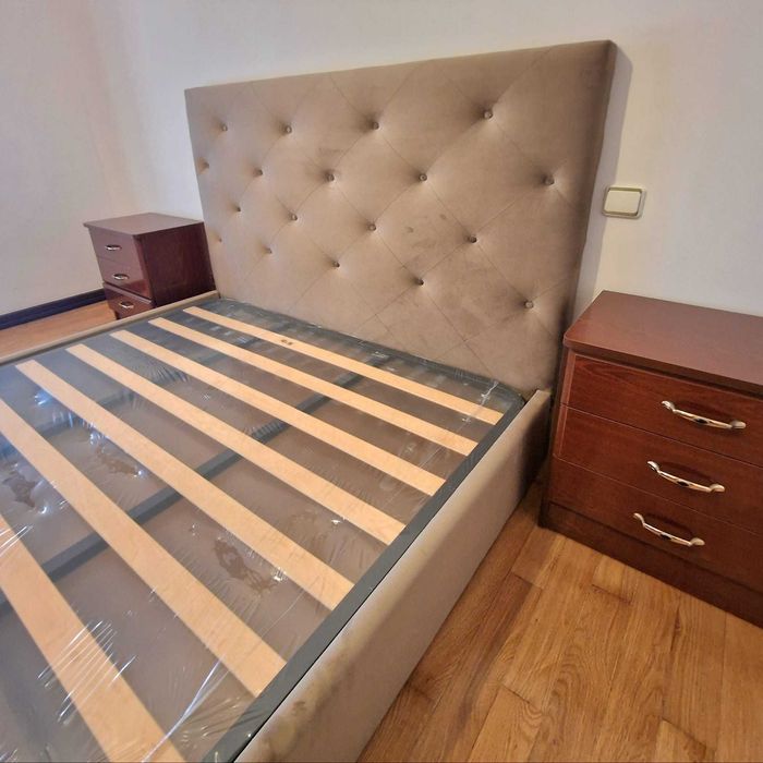Camas De Casal Estofadas Top de Gama 190x140m Estrado Incluído 199€ !!