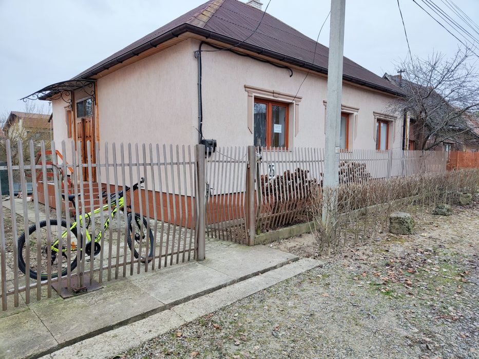 ПРОДАЄТЬСЯ будинок в м.Берегове