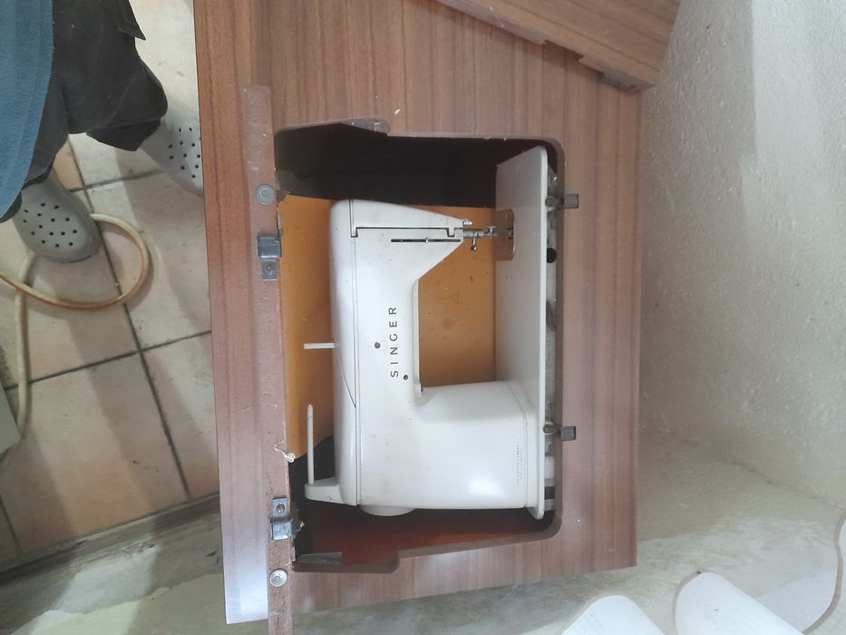 Maquina de costura singer