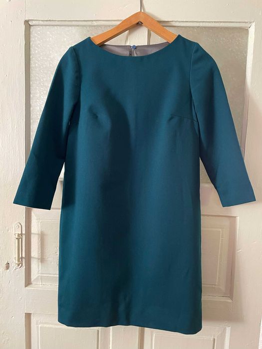 Нова елегантна сукня із натуральної шерсті