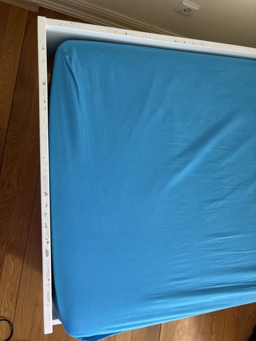 Cama pessoa singular + colchao