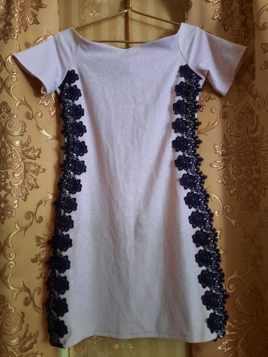 Сукня жіноча. Б/у.