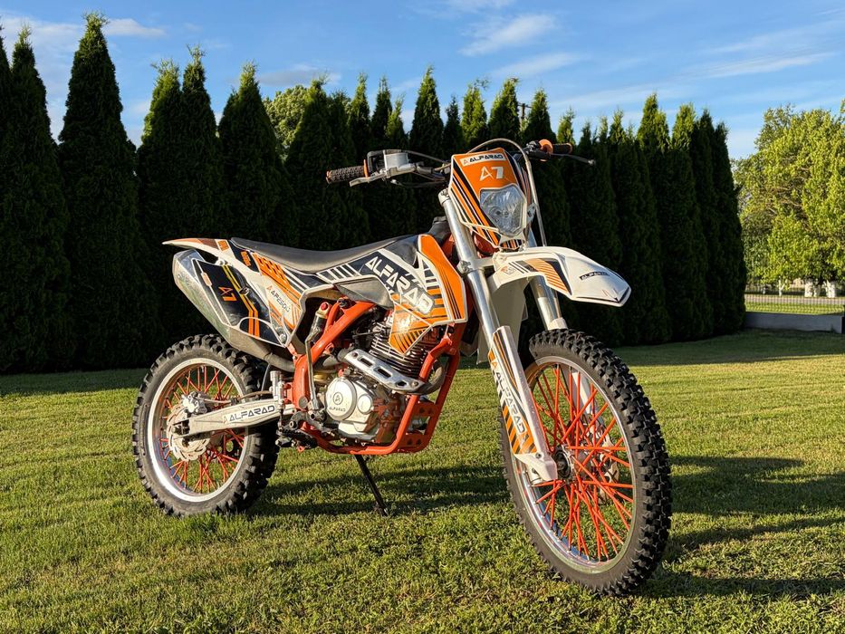 Cross Alfarad 250