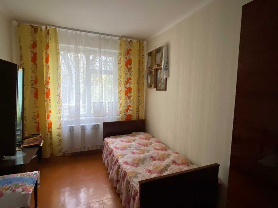 Продаж 3-х кімн. квартири вул. Пушкіна, непрохідні кімнати, 2 поверх. Є ВІДНОВЛЕННЯ