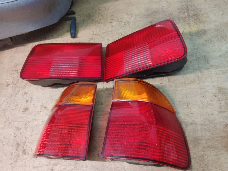 Farois traseiros Bmw e39 touring originais fase 1