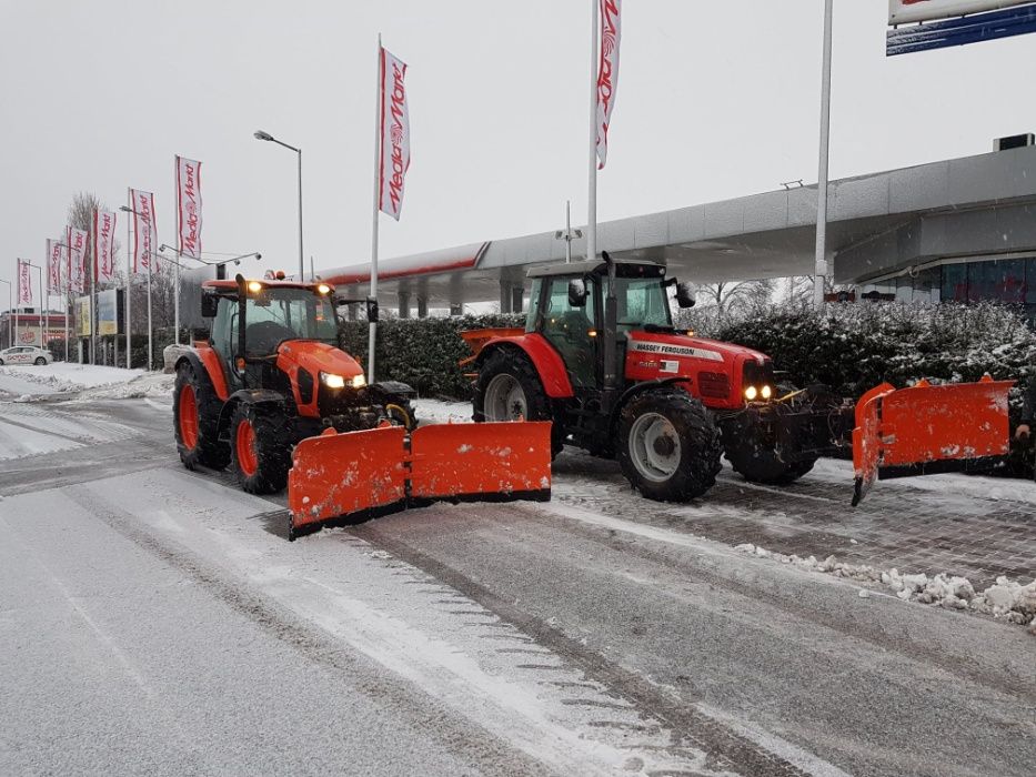 Odśnieżanie, utrzymanie dróg, parkingów Warszawa, wynajmę ciagnik