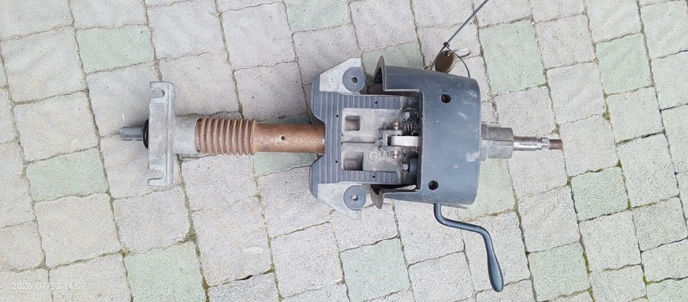 Рульова колонка Jeep Grand Cherokee wj 1999-2004. З замком запалювання і імобілайзером.