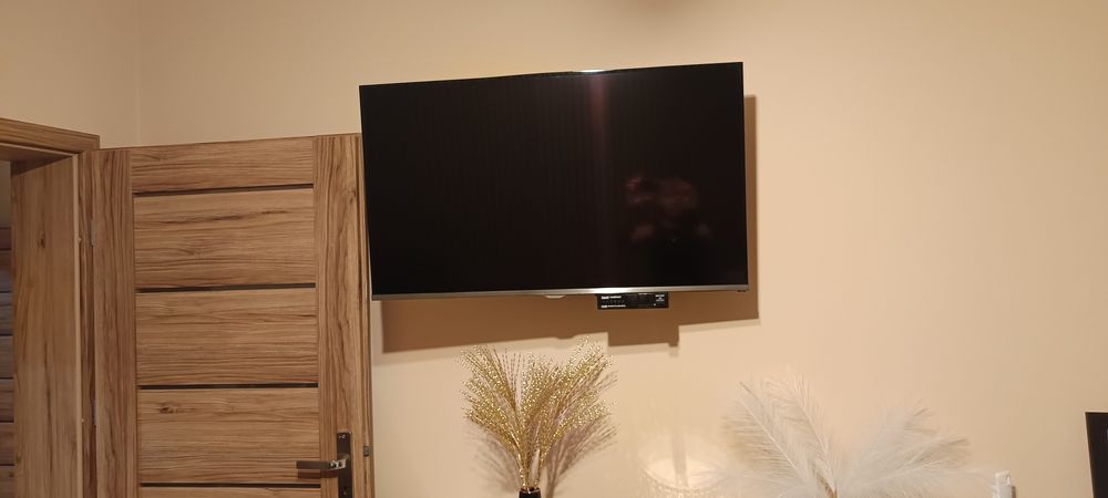 Telewizor 42 cale z dekoderem