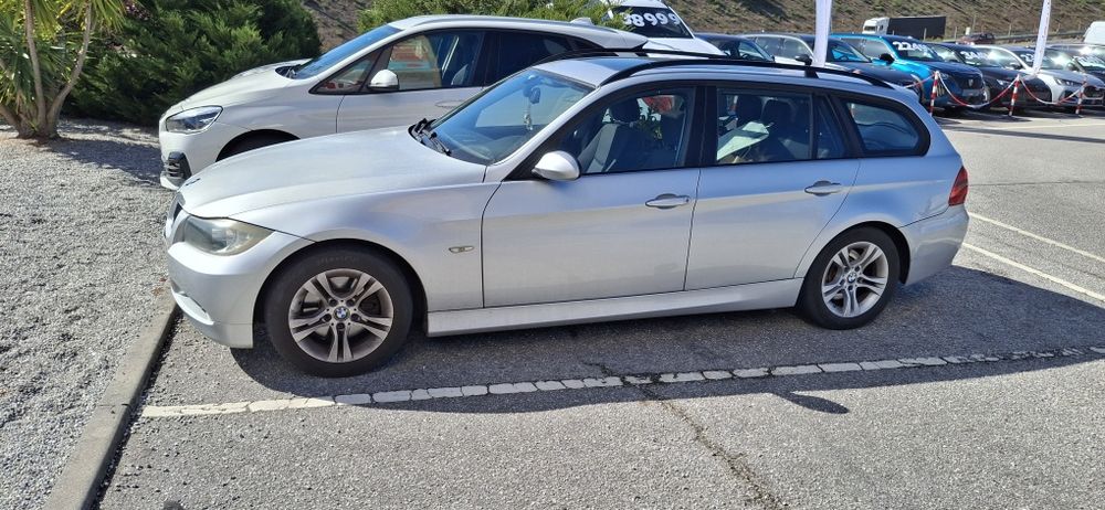 Vendo Bmw E91 318D — photo 2
