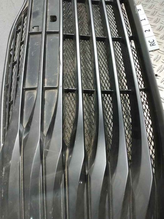 Toyota Camry V70 2018- решітка радіатора  RC0219 5311333020