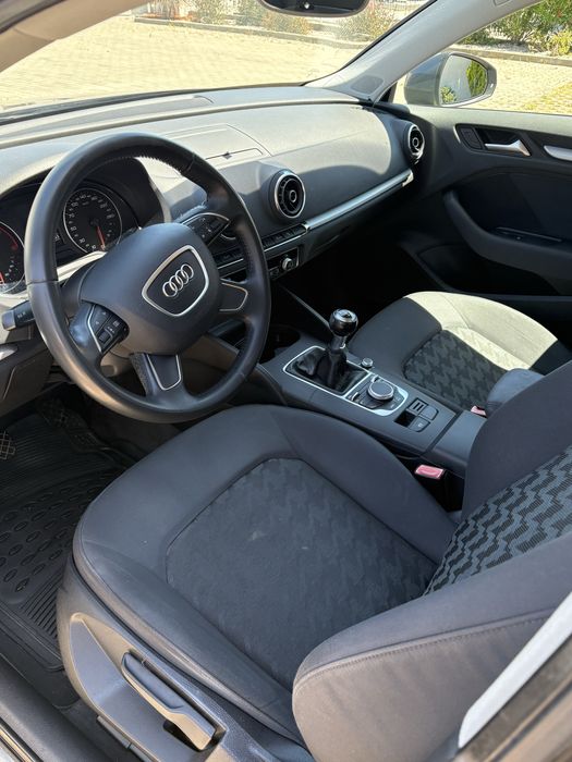 Audi A3 Sportback 1.6 TDI – 102.648 km – Económico