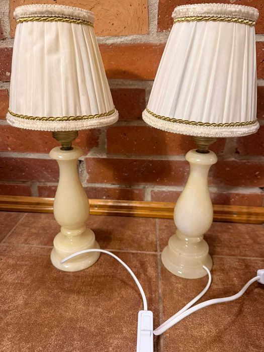 Lampki stojące z marmuru 2 szt.