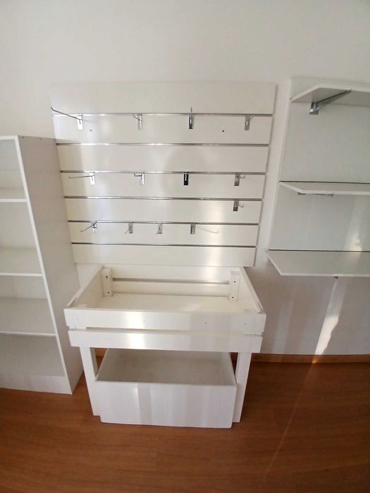 Expositores loja roupa