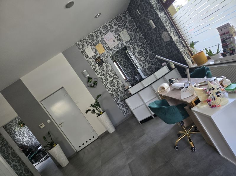 Wynajnę budynek usługowy