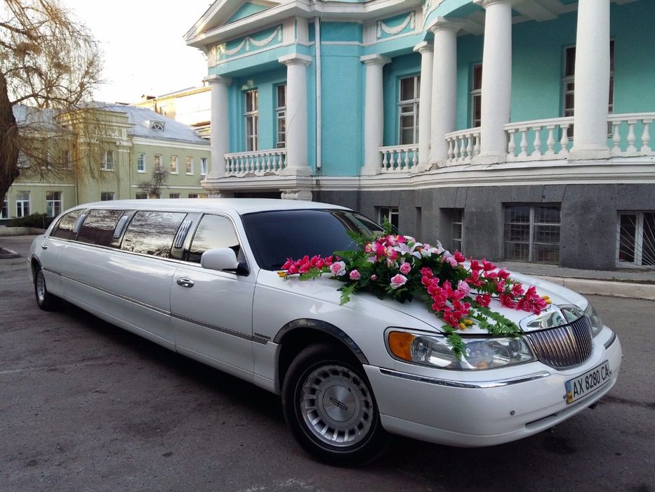 Аренда, прокат, заказ лимузинов с водителем в Харькове