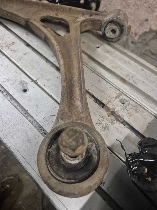 Audi s3 8l wahacz przednie wahacze przód